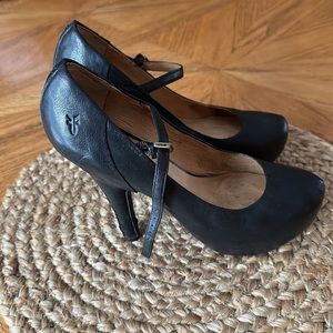Frye Liz Mary Jane Platform Heels sz 8